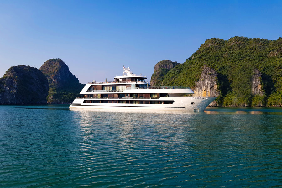 a class cruises halong bay