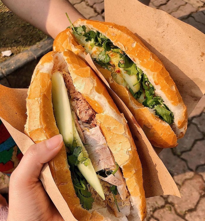 Discover Delicious Restaurants In Bai Chay