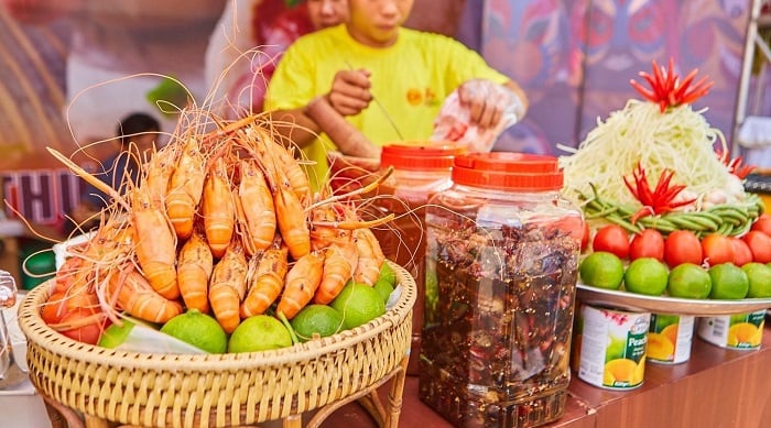 Discover Delicious Restaurants In Bai Chay