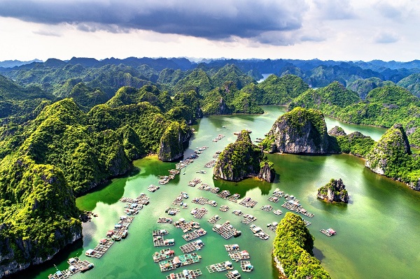 Ha Long Bay vs Lan Ha Bay