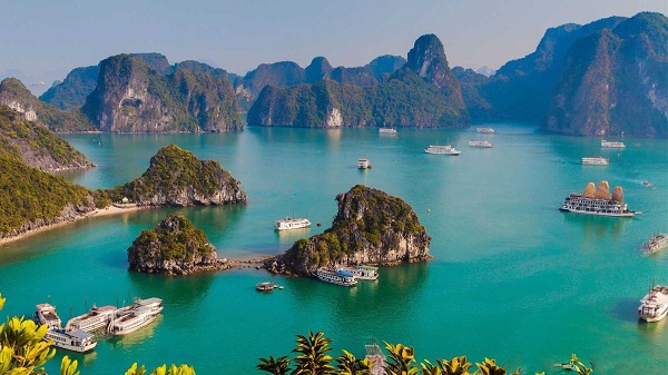 routes to visit Ha Long Bay