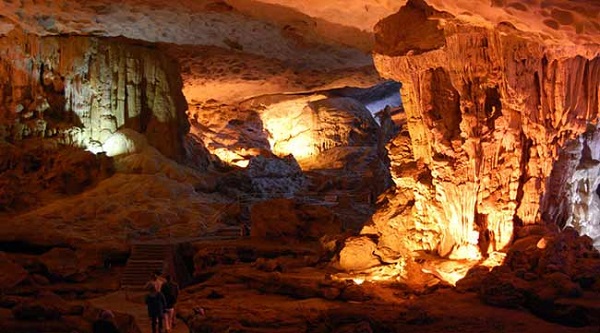 Caves in cat ba
