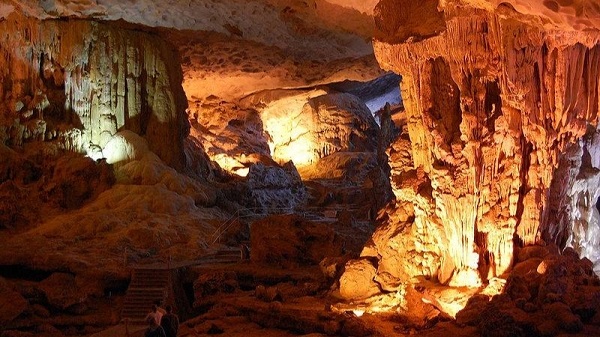 Caves in cat ba